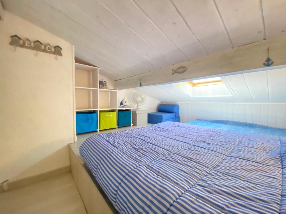 La Maison Bleue Gruissan Esterno foto